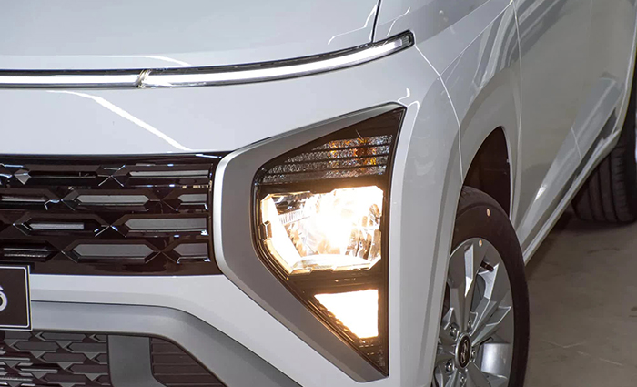 Đèn pha Hyundai Stargazer Tiêu Chuẩn