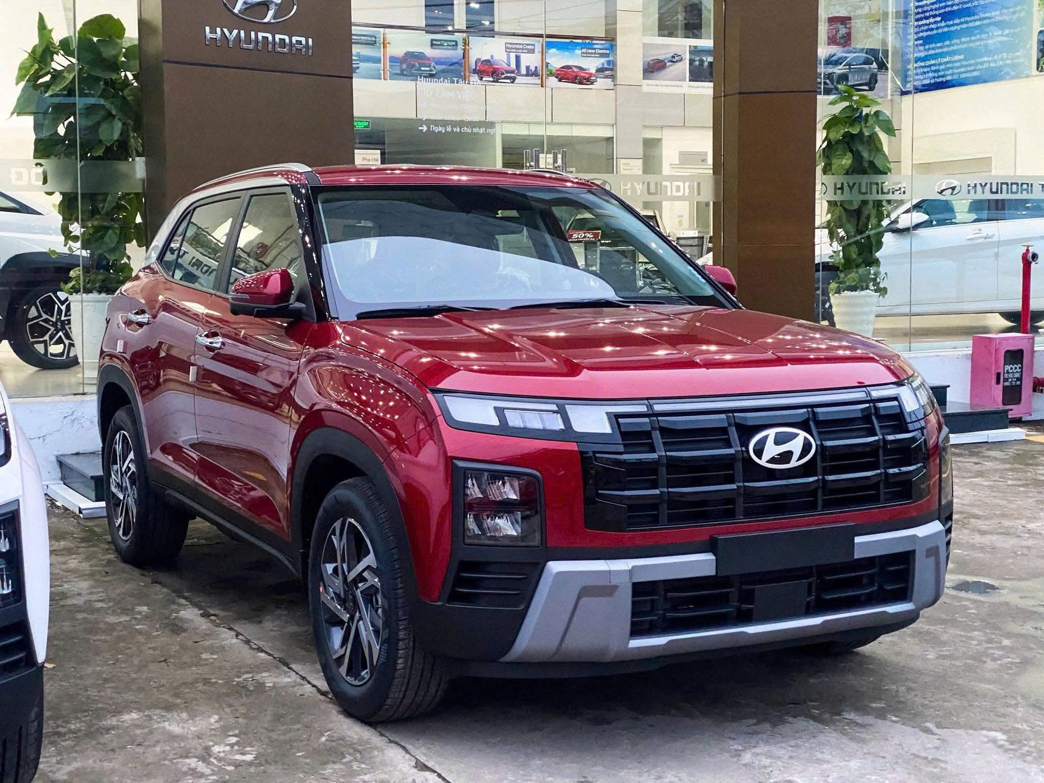 Hyundai Creta Đặc biệt màu Đỏ phiên bản facelift 2025