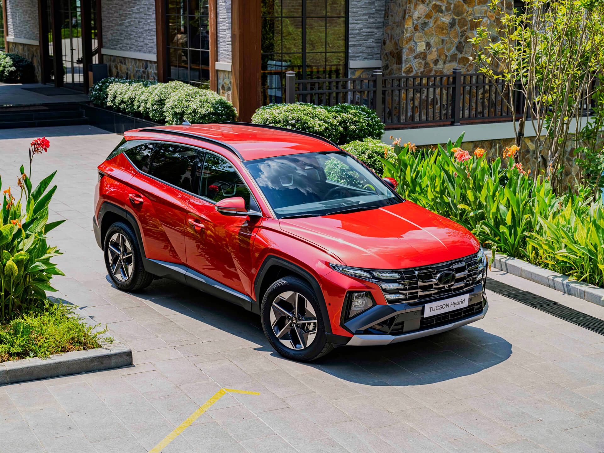 Hyundai Tucson Hybrid chính thức ra mắt tại Việt Nam